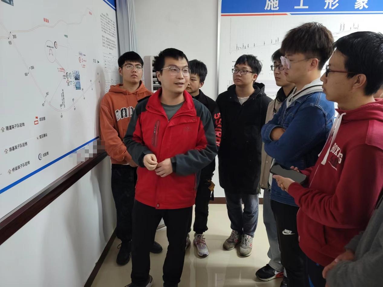 A84C5B08A2AA7EB66C07FD22935B6096